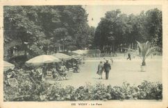 CPA Vichy Le Parc 