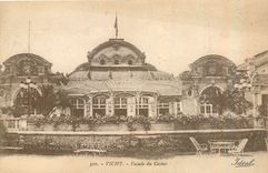 CPA Vichy Facade du Casino 