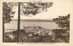 CPA La Cote d'Azur Cannes Le Mont Chevalier et L'Ile Sainte Marguerite 