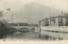 CPA L'Isere Pittoresque Grenoble les Quais Saint Laurent Le Plateau Saint Nizier 