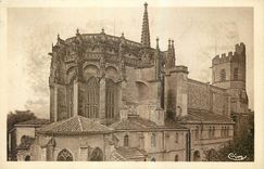 CPA Viviers sur Rhone Ardeche La Cathedrale et le Clocher 