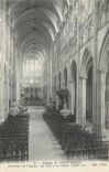 CPA Abbaye de Saint Denis Interieur de l'Eglise La Nef et le Choeur 