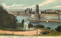 CPA Marseille La Cathedrale et le Fort Saint Jean 