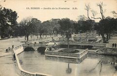 CPA Nimes Jardin de la Fontaine 