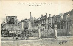 CPA Ruines de reims Palais Archi-Episcopal 