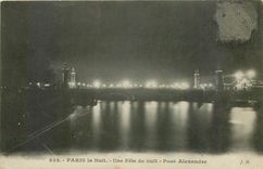 CPA Paris la Nuit Une Fete de nuit Pont Alexandre 