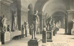 CPA Paris Musee du Louvre La Salle du Gladiateur 