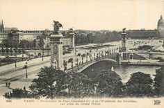 CPA Paris Perspective du Pont Alexandre III et de l'Esplanade des Invalides vue prise du Grand Palai