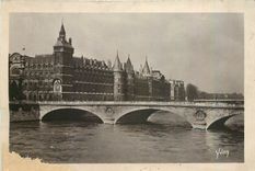 CPA Paris Le Palais de Justice et le Pont au Change 