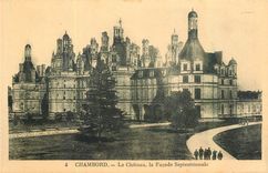 CPA Chambord Le Chateau la Facade Septentrionale 