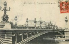 CPA Paris Le Pont Alexandre de profil 