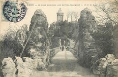 CPA Paris Le Pont suspendu aux Buttes Chaumont 