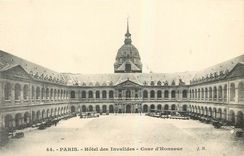 CPA Paris Hotel des Invalides Cour d'Honneur 