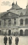 CPA Paris Hotel des Invalides Cour d'Honneur Statue de Napoleon par Seurre 