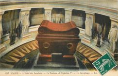 CPA Paris L'Hotel des Invalides Le Tombeau de Napoleon I Le Sacophage 