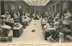 CPA Paris Le Musee du Luxembourg La Salle ds Statues 