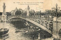 CPA Paris Le Pont Alexandre III et le Petit Palais Bateau