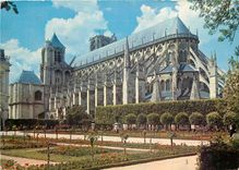 CPM Bourges Cher Abside de la Cathedrale 