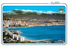CPM Cote d'Azur Antibes Vue generale au fond les Alpes 