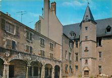 CPM Beaugency Loiret Le Chateau Dunois Cour interieure 