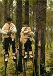 CPM La Lande Groupe Landais Lous Cadetouns Dans la Foret Landaise les celebres Echassiers avec leurs