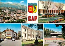 CPM Les Hautes Alpes Gap Vue generale Le Palais de Justice Place Alsace Lorraine Le Musee Les Tennis