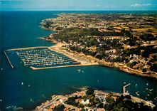 CPM La Bretagne Touristique Perle de la Cote de Jade Pornic Loire Vue generale du Port de Plaisance 