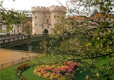 CPM Verdun Meuse Lorraine France La porte Chaussee 