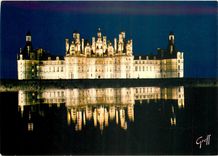 CPM Les Chateaux de la Loire Chambord Loir & Cher Facade nord illuminee 