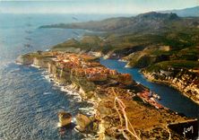 CPM Couleurs et Lumiere de France La Corse oasis de Beaute Bonifacio Corse Sur les Falaises 