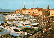 CPM Saint Tropez (Var) La Cote d'Azur Varoise vue generale du port