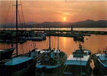 CPM La Cote d'Azur Varoise Saint Tropez (Var) Coucher de Soleil sur le POrt