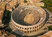 CPM Nimes (Gard) Les arenes par avion