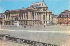 CPM Chateau de Versailles La Cour d'honneur