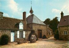 CPM Le Bas Bezier pres Bagnoles de l'Orne chapelle saint Ortaire et Sainte Radegonde tres ancien lie