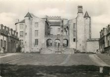 CPM Env de Chatelguyon le chateau de Chazeron