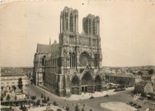CPM Reims La Cathedrale 