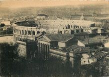 CPM Nimes Gard Vue generale et les Arenes 