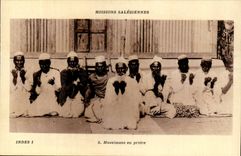The Indies - CPA- Masulmans in prayer - Mission Salesiennes India India
