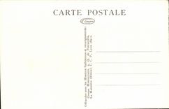 Belgian Congo - CPA- Kiniama - Catechism in front of the boxes Salesiennes Mission