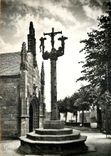 CPA Lampaul Guimiliau Finistere Le Calvaire et le Porche 