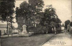 Montfaucon it War memorial of the War-CPA