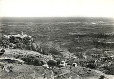 CPM Gourdon Vue panoramique Au fond la Mediterranee 