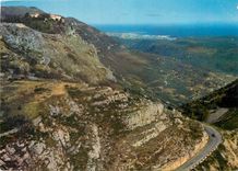 CPM Gourdon Alpes Maritimes Veritable nid d'Aigle ce vieux village feodal 