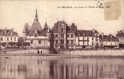 Saumur CPA the Loire and the town hall