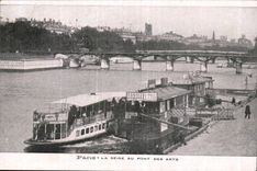 Paris CPA La Seine au pont des arts