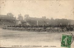 CPA the review of July 14th has Longchamp the procession the artillery