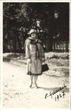 CPA Real photo Woman Mad years 1927 costume