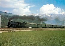 CPM Swiss Federal Railways Locomotive a vapeur B 3 4 1367 avec des voitures historiques