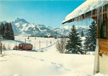 CPM Switzerland Villars Chesieres Train Villars Bretaye et vue sur les Dents du Midi